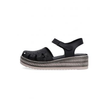 Sandale din piele cu partea superioara decorativa -