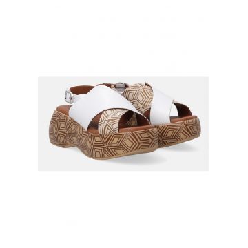Sandale din piele cu platforma si model grafic