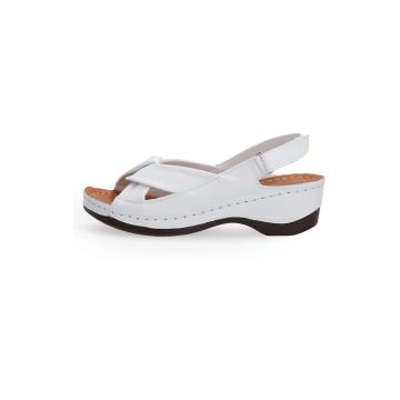 Sandale din piele cu talpa demi-wedge
