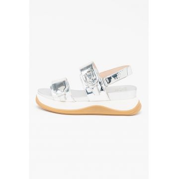 Sandale flatform cu aspect metalizat si velcro - Gri deschis/Caramel/Argintiu