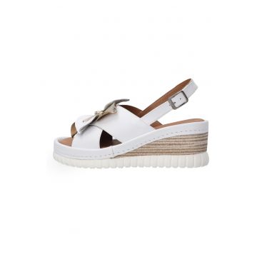 Sandale wedge din piele cu detaliu floral decorativ