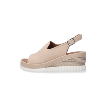 Sandale wedge din piele cu inchidere catarama