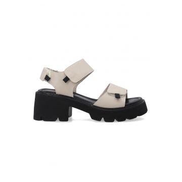 Sandale din piele cu inchidere velcro si toc masiv