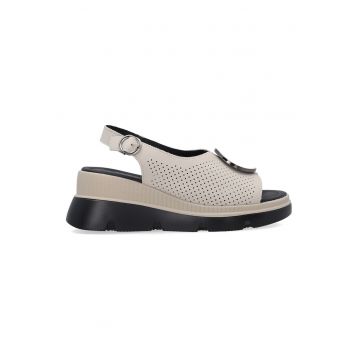 Sandale din piele slingback cu perforatii