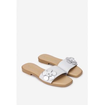 Sandale dama albe din piele naturala cu floare model tip papuc