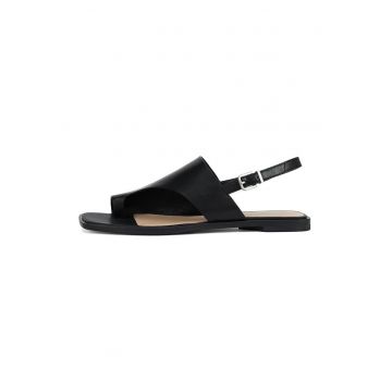 Sandale din piele cu bareta pe deget - Negru