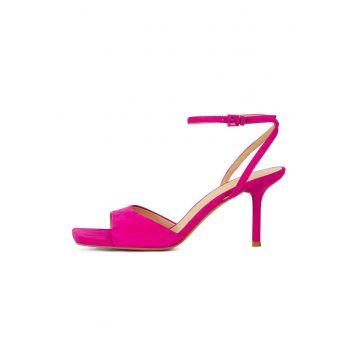 Sandale din piele intoarsa cu bareta cu catarama - Fucsia