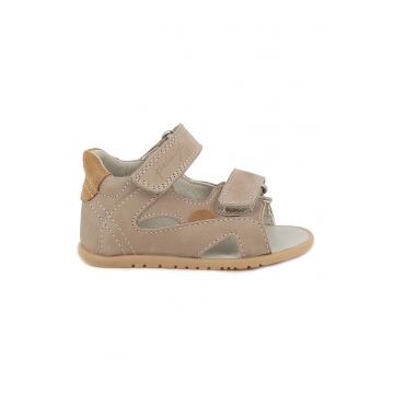 Sandale din piele intoarsa cu inchidere velcro - Maro/Caramel