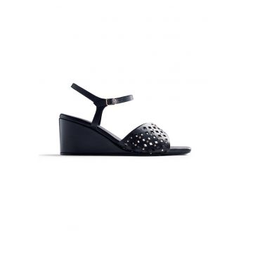 Sandale wedge de piele cu perforatii si nituri - Negru