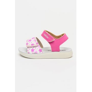 Sandale cu velcro si imprimeu inimi - Alb/Fucsia