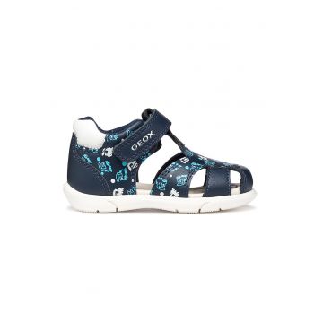 Sandale fisherman cu velcro cu imprimeu - Alb/Albastru ultramarin