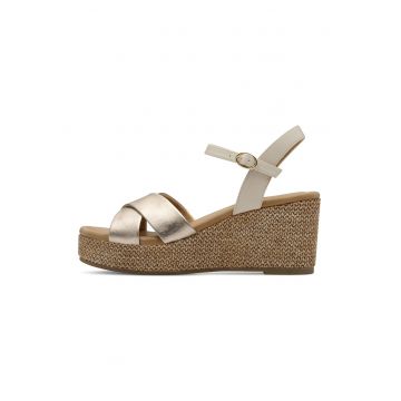 Sandale wedge cu aspect metalic - Alb fildes/Auriu rose