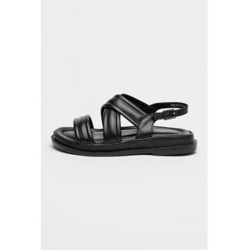 Sandale din piele cu talpa plata si catarama - Negru