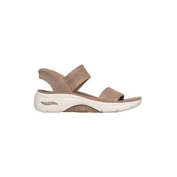 Sandale wedge slip-in Go Walk Arch Fit 2.0 - Bej