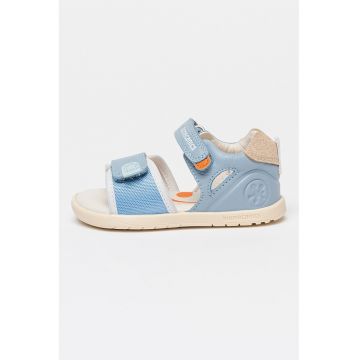 Sandale cu inchidere velcro si insertii din piele - Albastru pastel