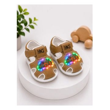 Sandalute maro cu luminite pentru super bebelusi - Masinuta - Maro