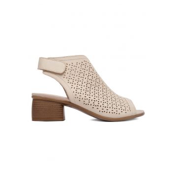 Sandale dama  piele naturala - bej - toc bloc - inchidere velcro -