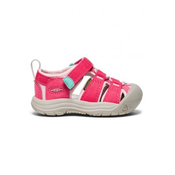 Sandale cu inchidere velcro -