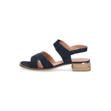 Sandale de piele intoarsa cu barete incrucisate Sandale de piele intoarsa cu barete incrucisate