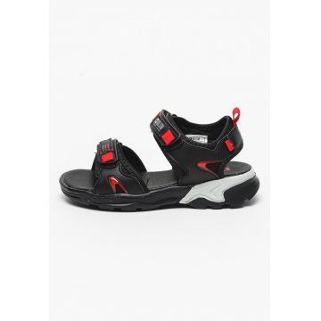 Sandale de piele ecologica cu velcro si detalii contrastante Sandale de piele ecologica cu velcro si detalii contrastante