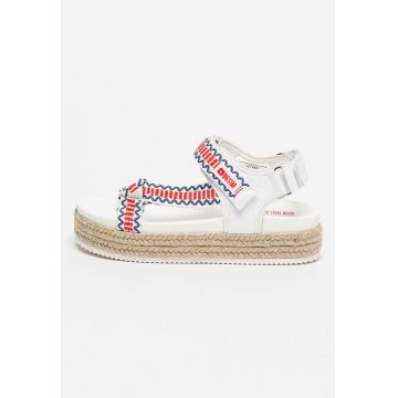 Sandale tip espadrile cu velcro si motive brodate