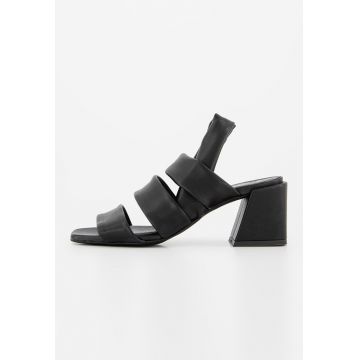 Sandale slingback cu toc masiv Sandale slingback cu toc masiv