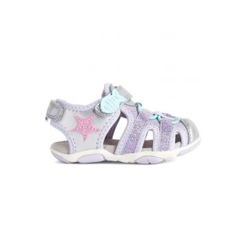 Sandale impermeabile cu inchidere velcro si insertii din plasa Sandale impermeabile cu inchidere velcro si insertii din plasa