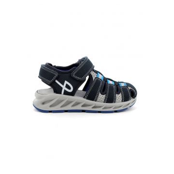 Sandale de piele ecologica si material textil cu velcro Sandale de piele ecologica si material textil cu velcro