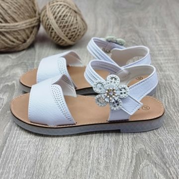 Sandale Fata Albe Cu Bareta Kavindra Sandale Fata Albe Cu Bareta Kavindra